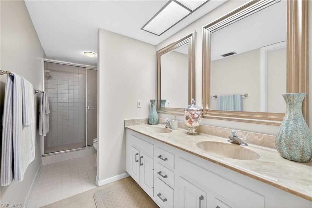 17 Bluebill AVE # 702