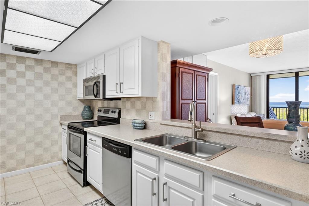 17 Bluebill AVE # 702