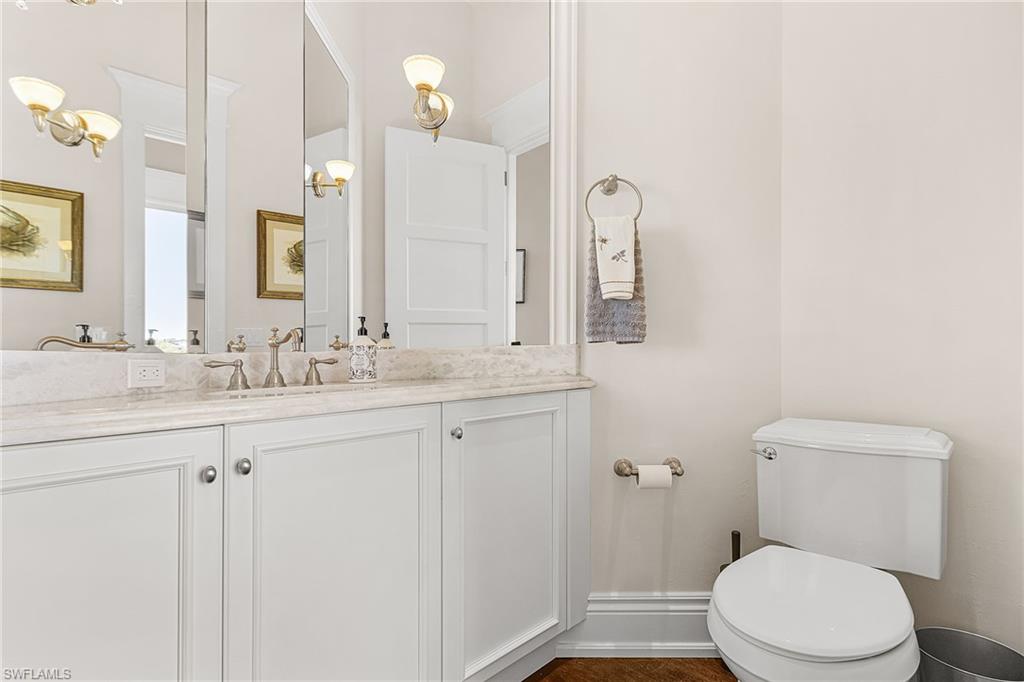 5801 Cape Hickory CT