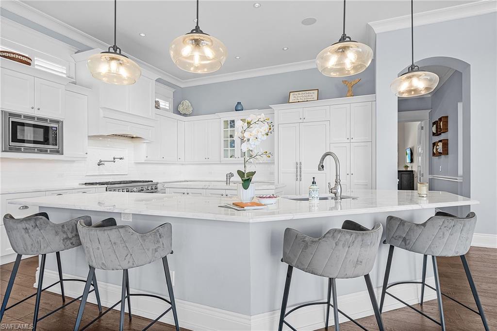 5801 Cape Hickory CT