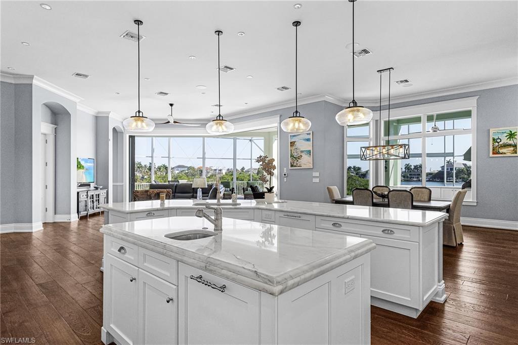 5801 Cape Hickory CT