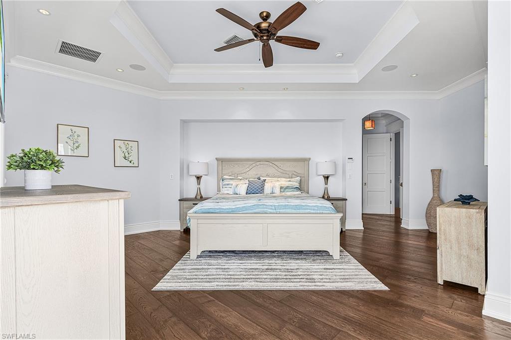 5801 Cape Hickory CT