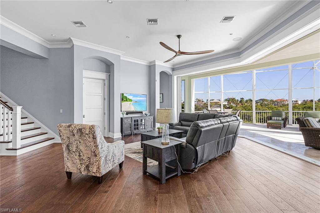 5801 Cape Hickory CT