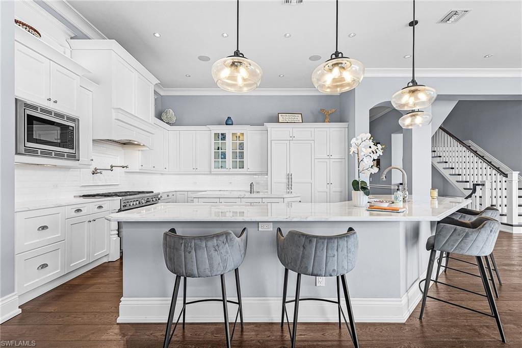 5801 Cape Hickory CT