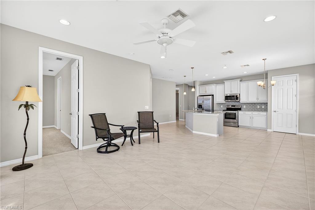 11301 Monte Carlo BLVD # 201