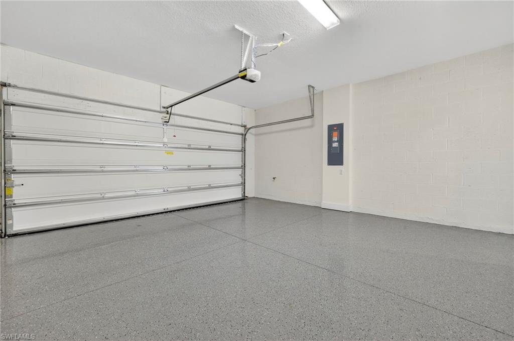 10279 Bonavie Cove DR