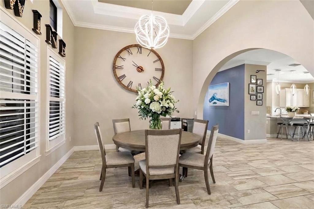 10085 Avalon Lake CIR