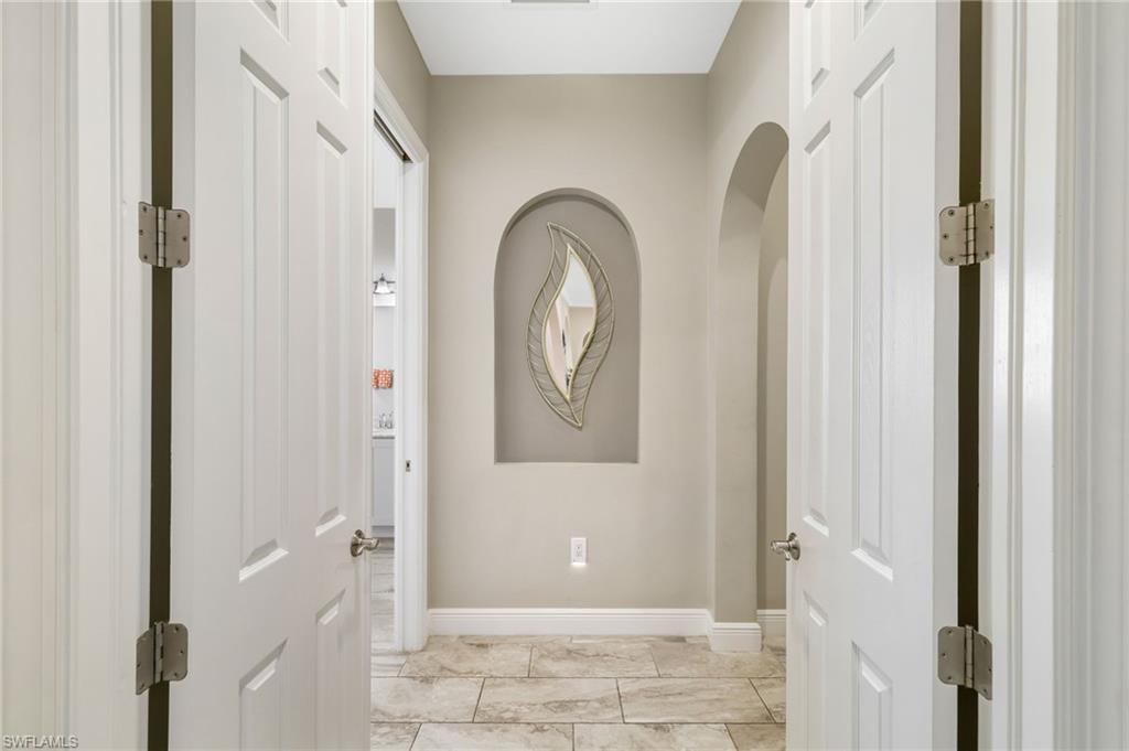 10085 Avalon Lake CIR