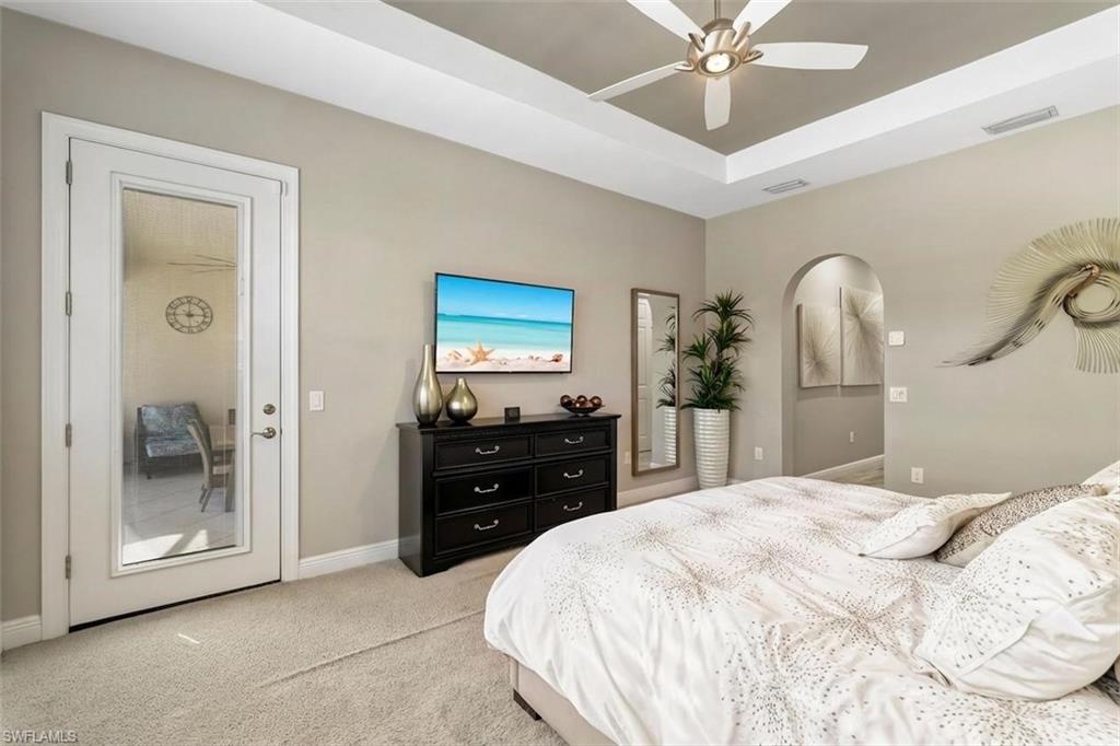 10085 Avalon Lake CIR