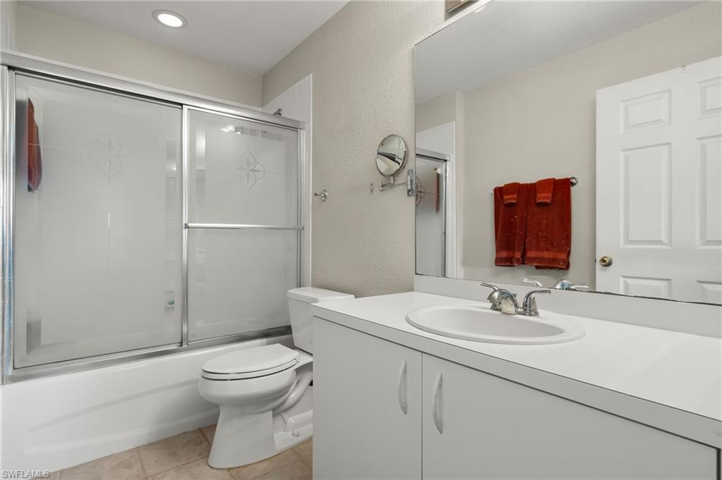 27083 Matheson AVE 208