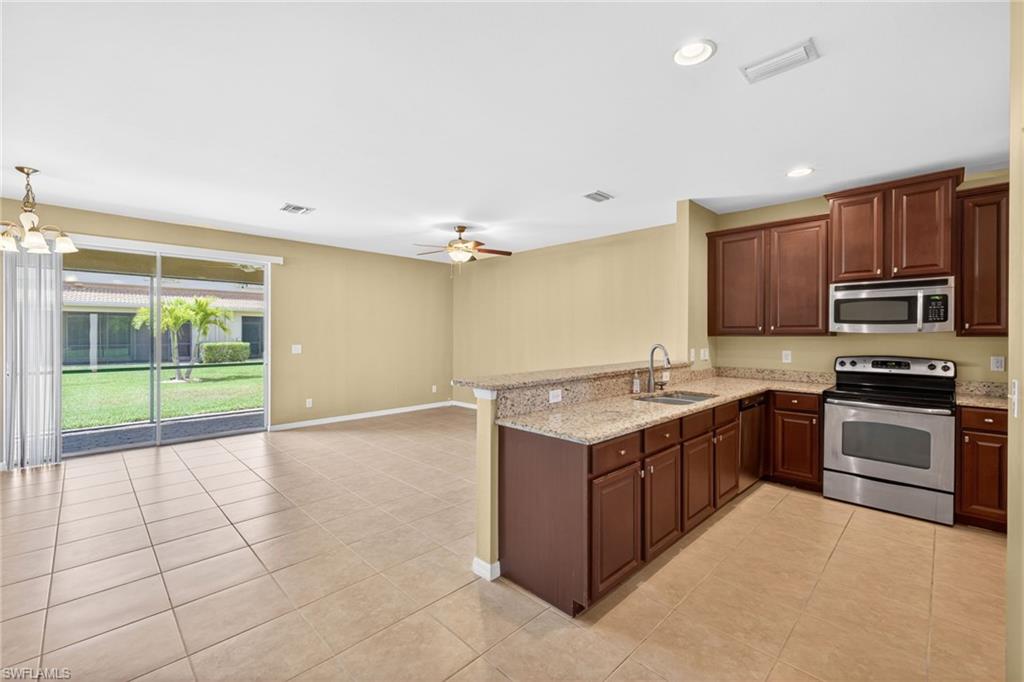 3806 Clearbrook LN