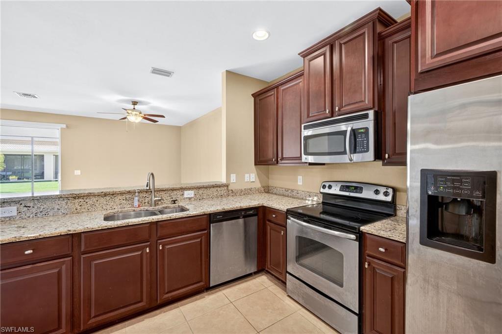 3806 Clearbrook LN