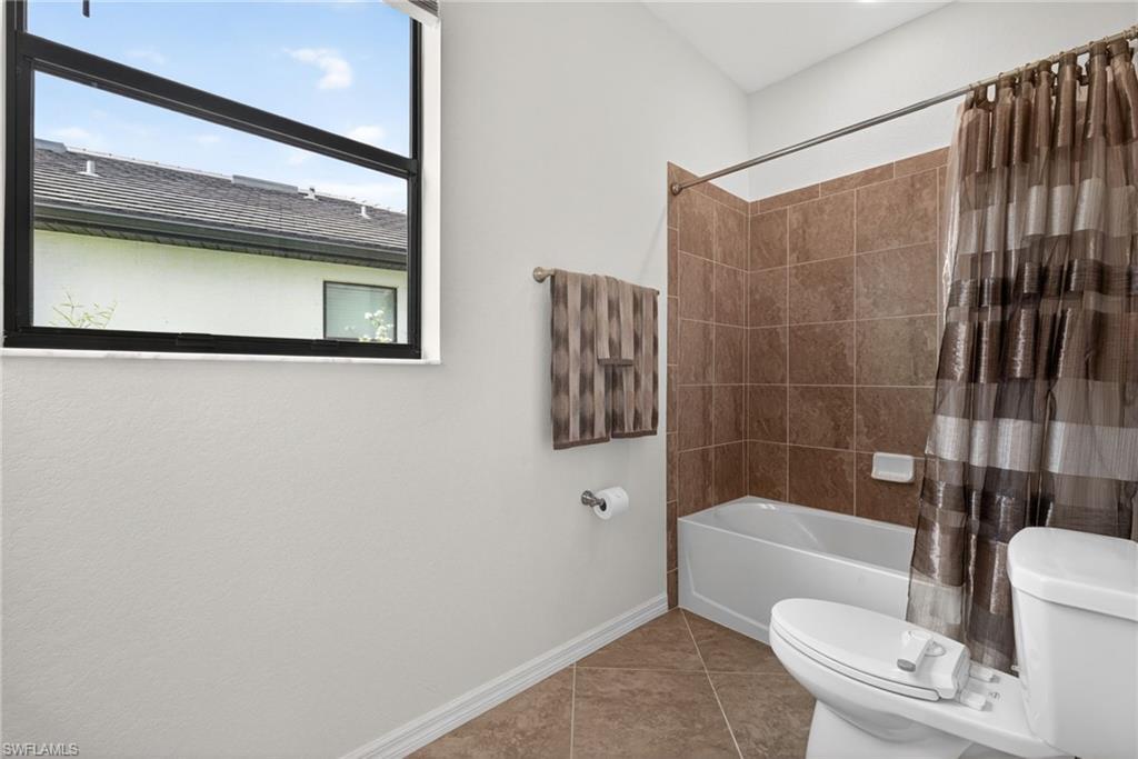 9452 Foxglove LN