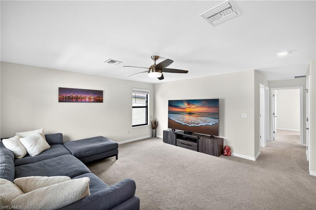 9452 Foxglove LN