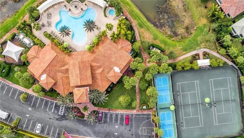 9452 Foxglove LN