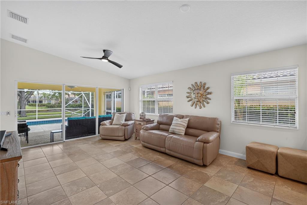 15413 Orlanda DR