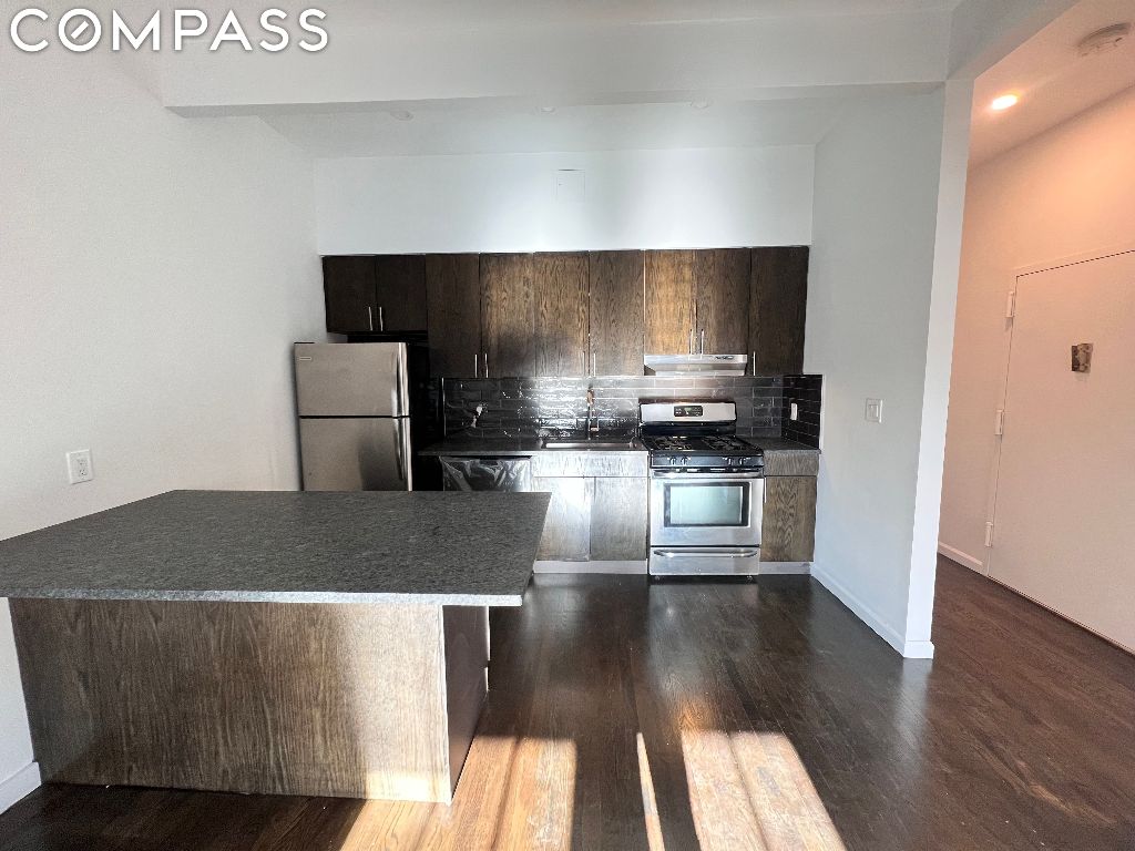 131 N 6th Street 3