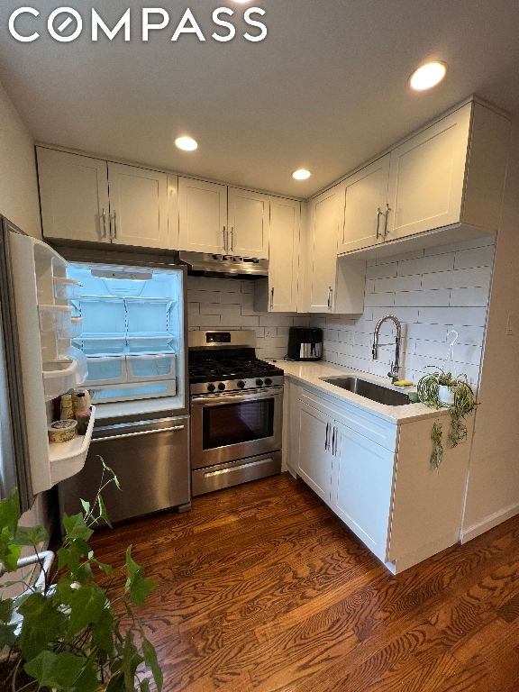 685 Lorimer Street 1