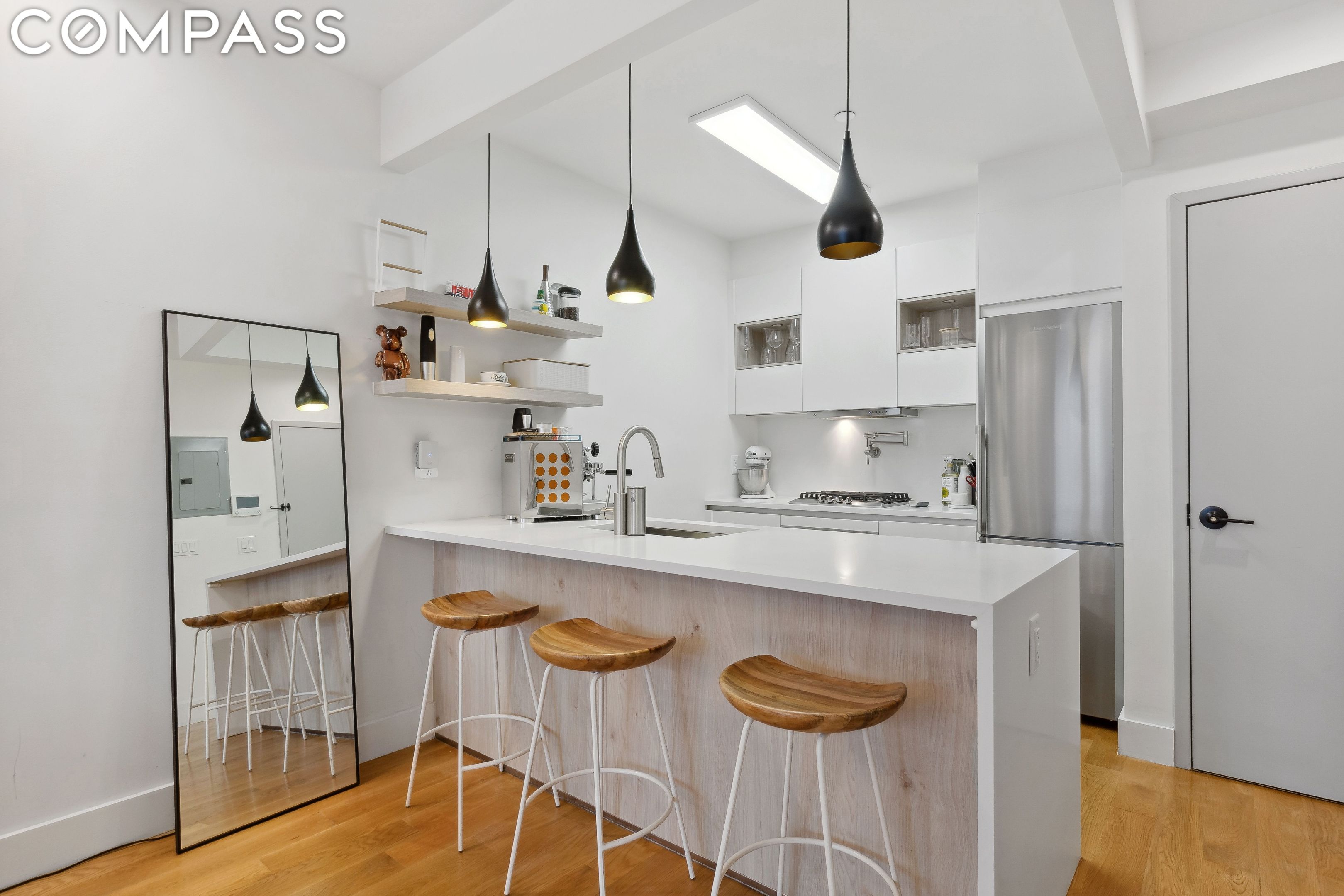 77 Kingsland Avenue 3R