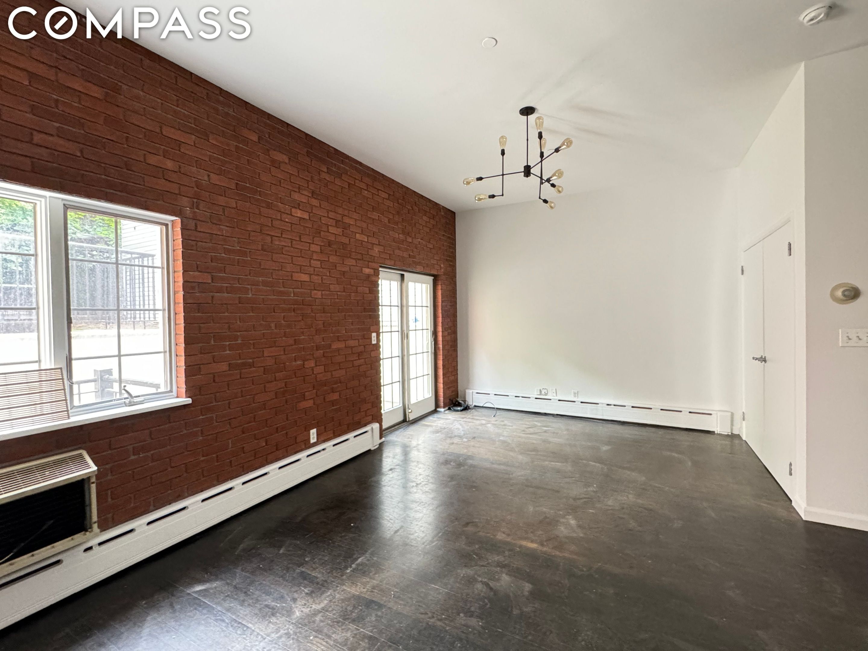 131 N 6th Street 1R