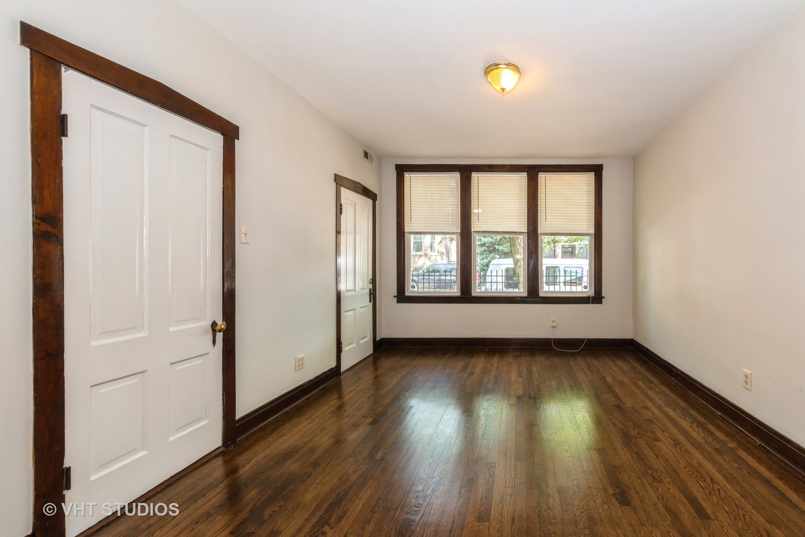 2037 W Cullerton Street Unit: 1