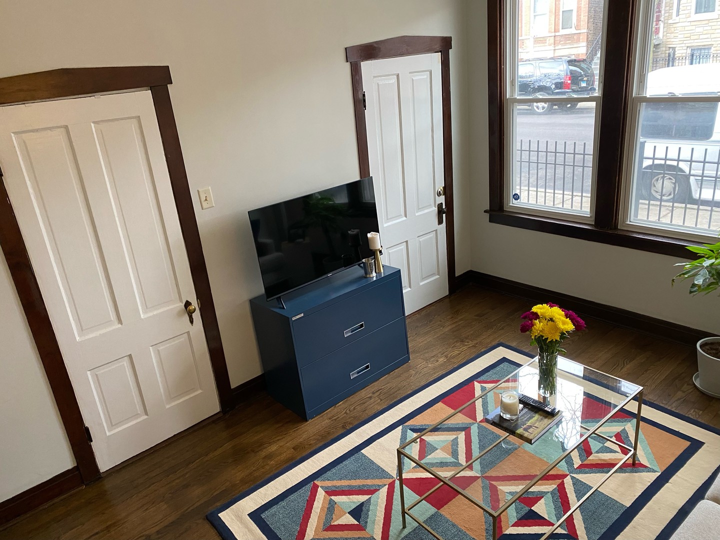 2037 W Cullerton Street Unit: 1