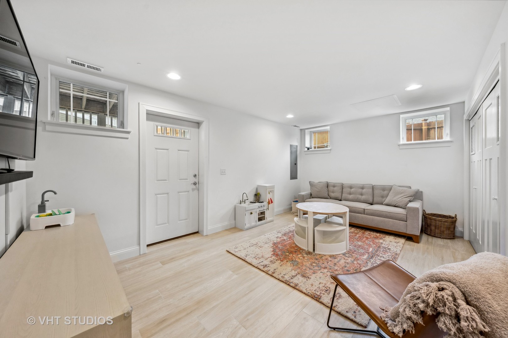 3650 N Avondale Avenue