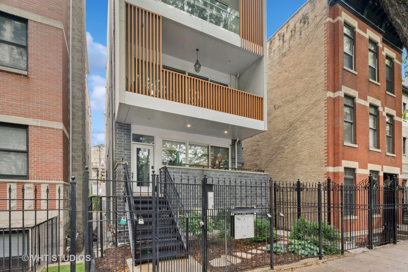 1340 N Cleveland Avenue Unit: 1