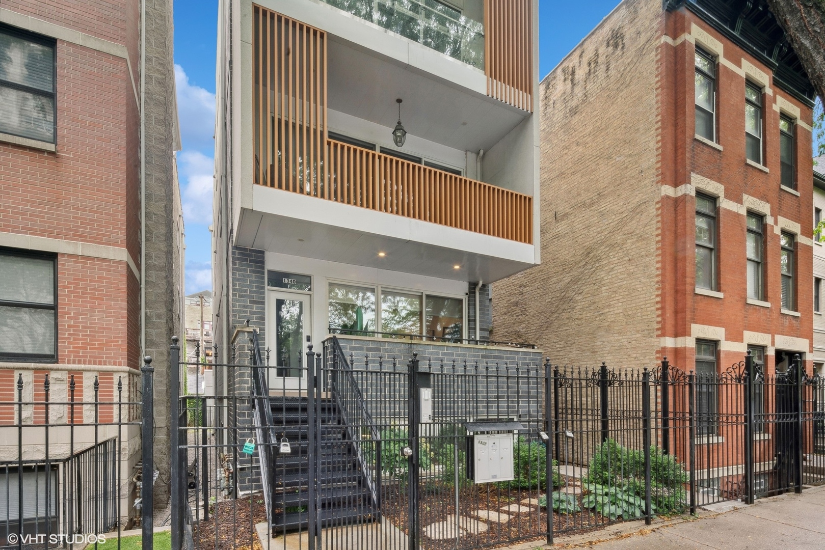 1340 N Cleveland Avenue Unit: 1