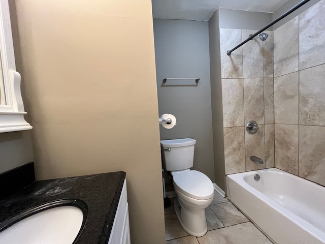 2835 N Ridgeway Avenue Unit: 1