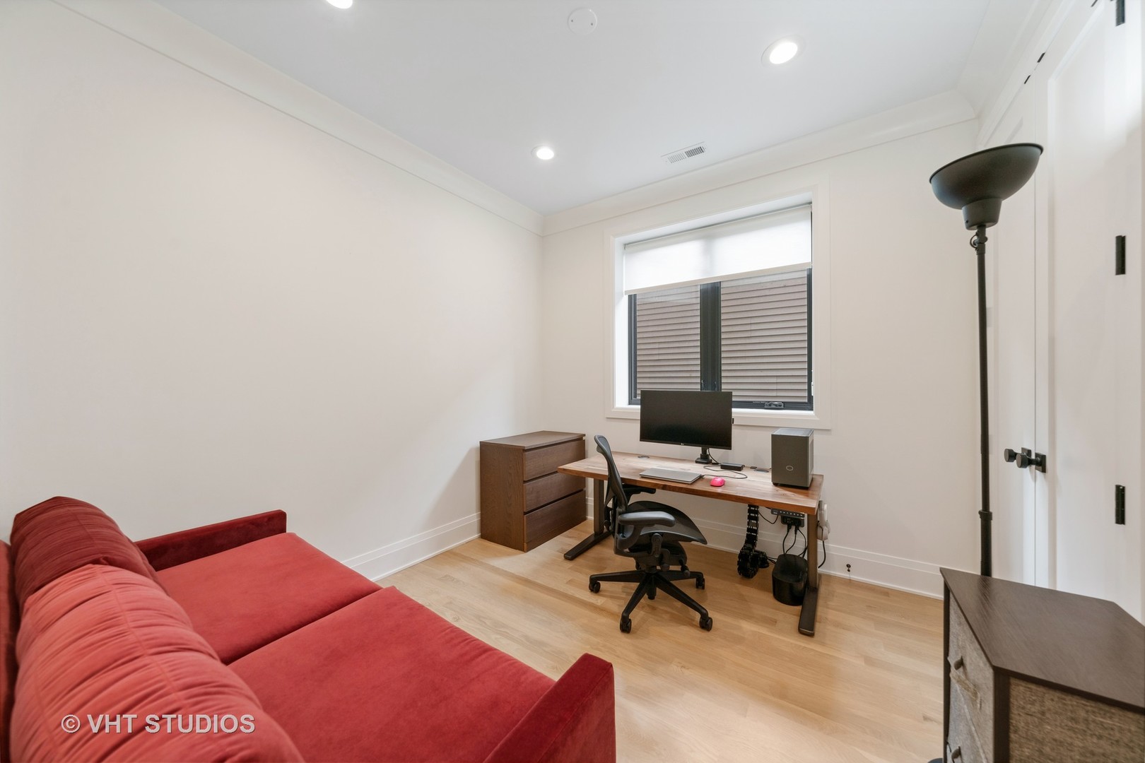 2650 N Racine Avenue Unit: 2