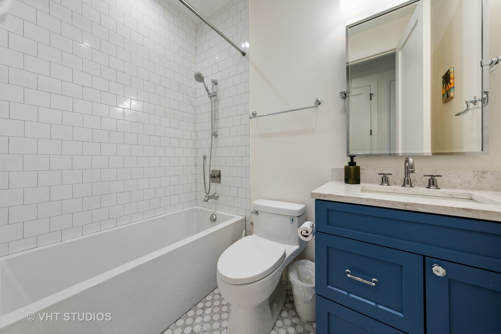 2650 N Racine Avenue Unit: 2