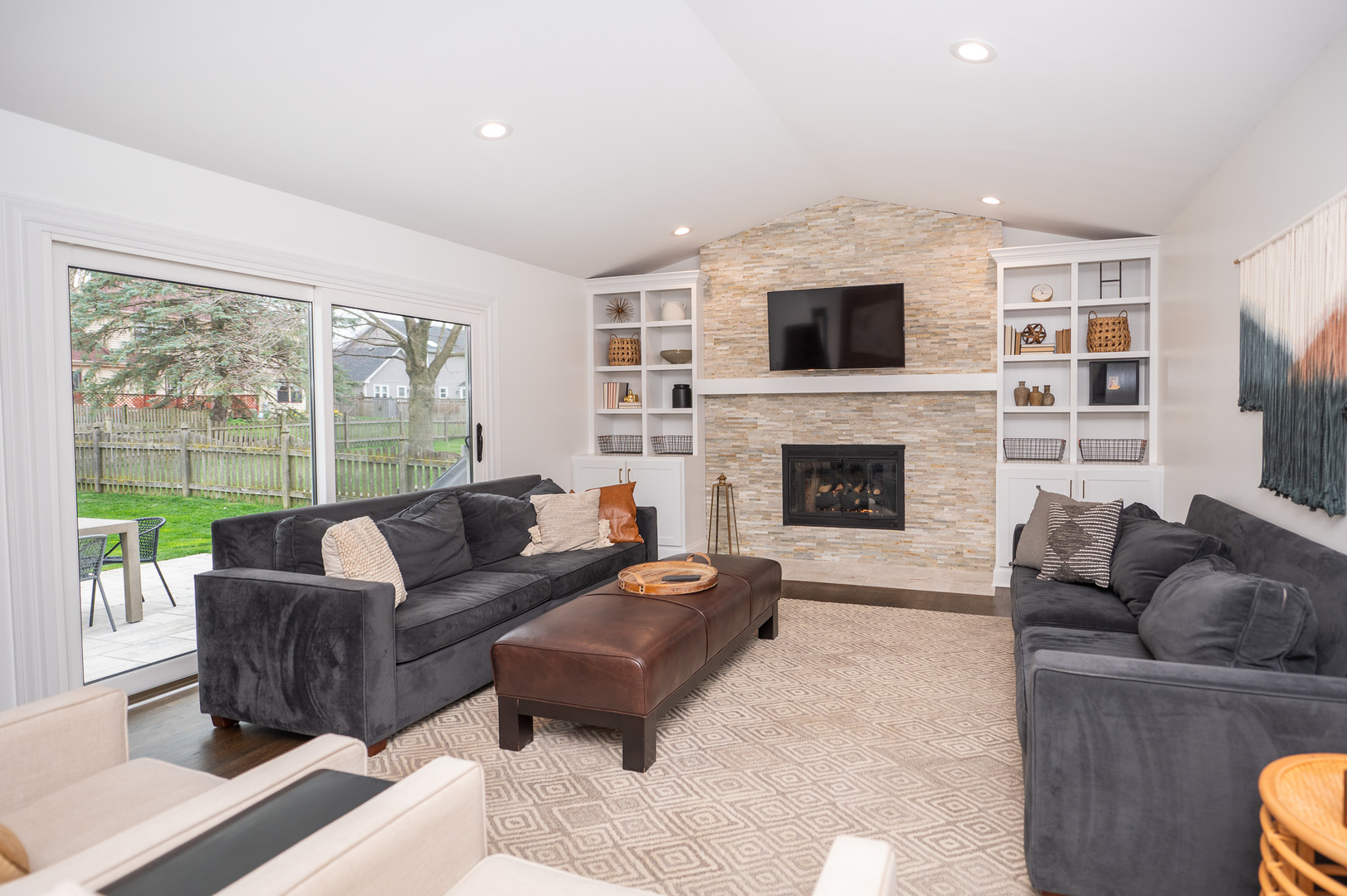 2246 REMINGTON Drive