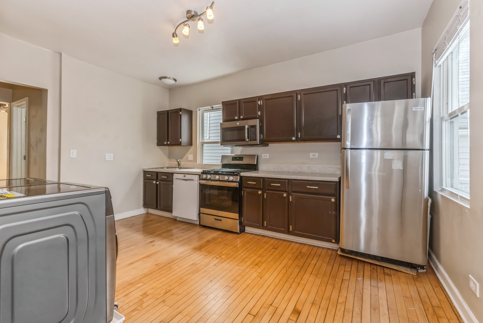 3114 N Monticello Avenue Unit: 2