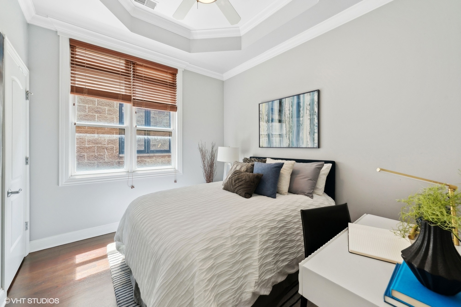 3251 N Kenmore Avenue Unit: 3