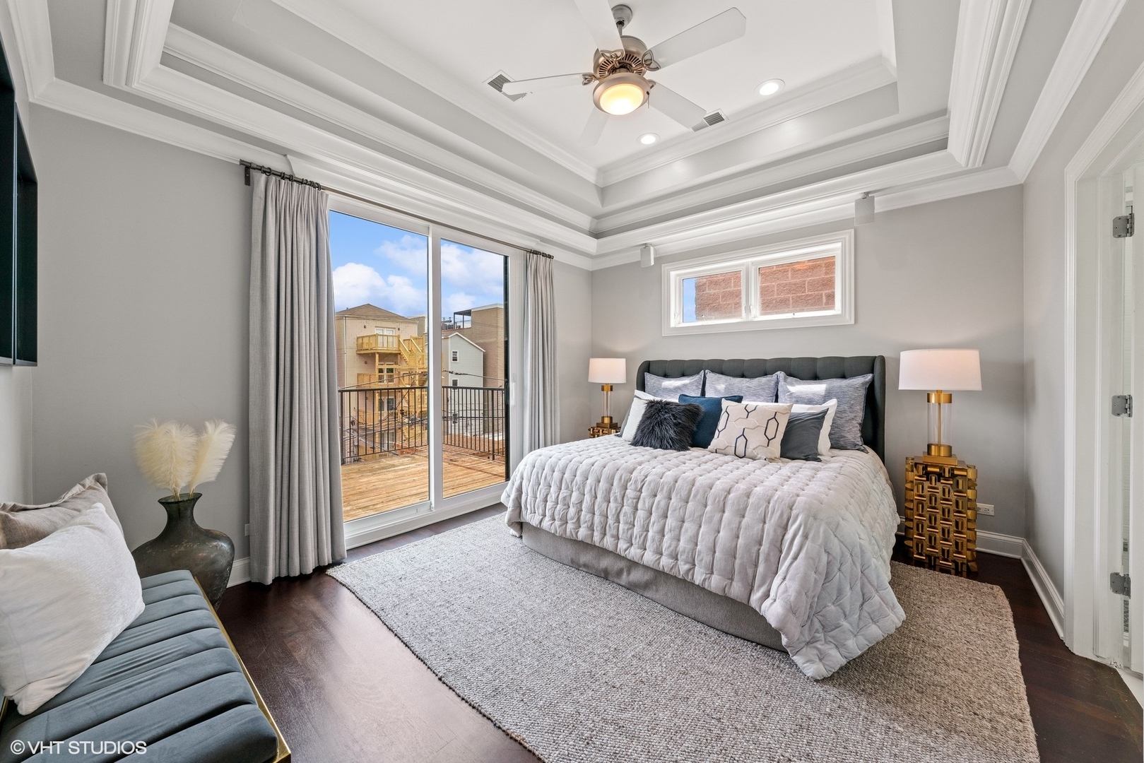 3251 N Kenmore Avenue Unit: 3