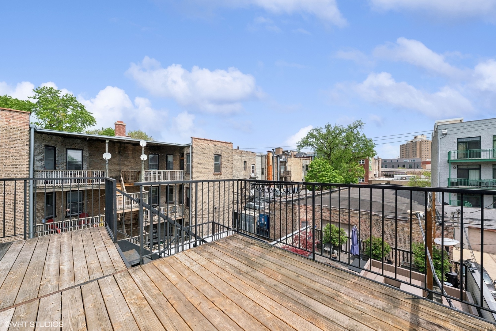 3251 N Kenmore Avenue Unit: 3