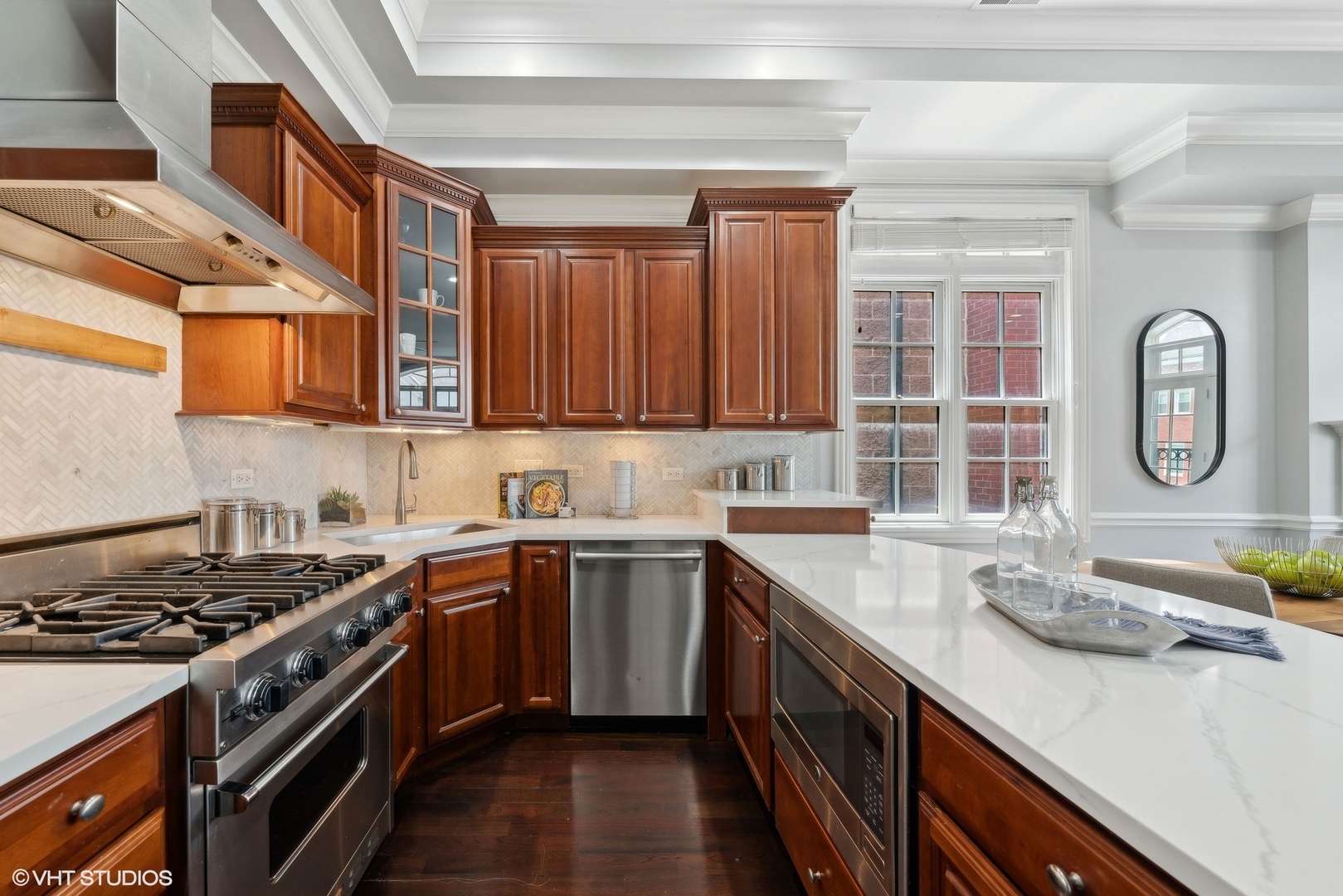 3251 N Kenmore Avenue Unit: 3