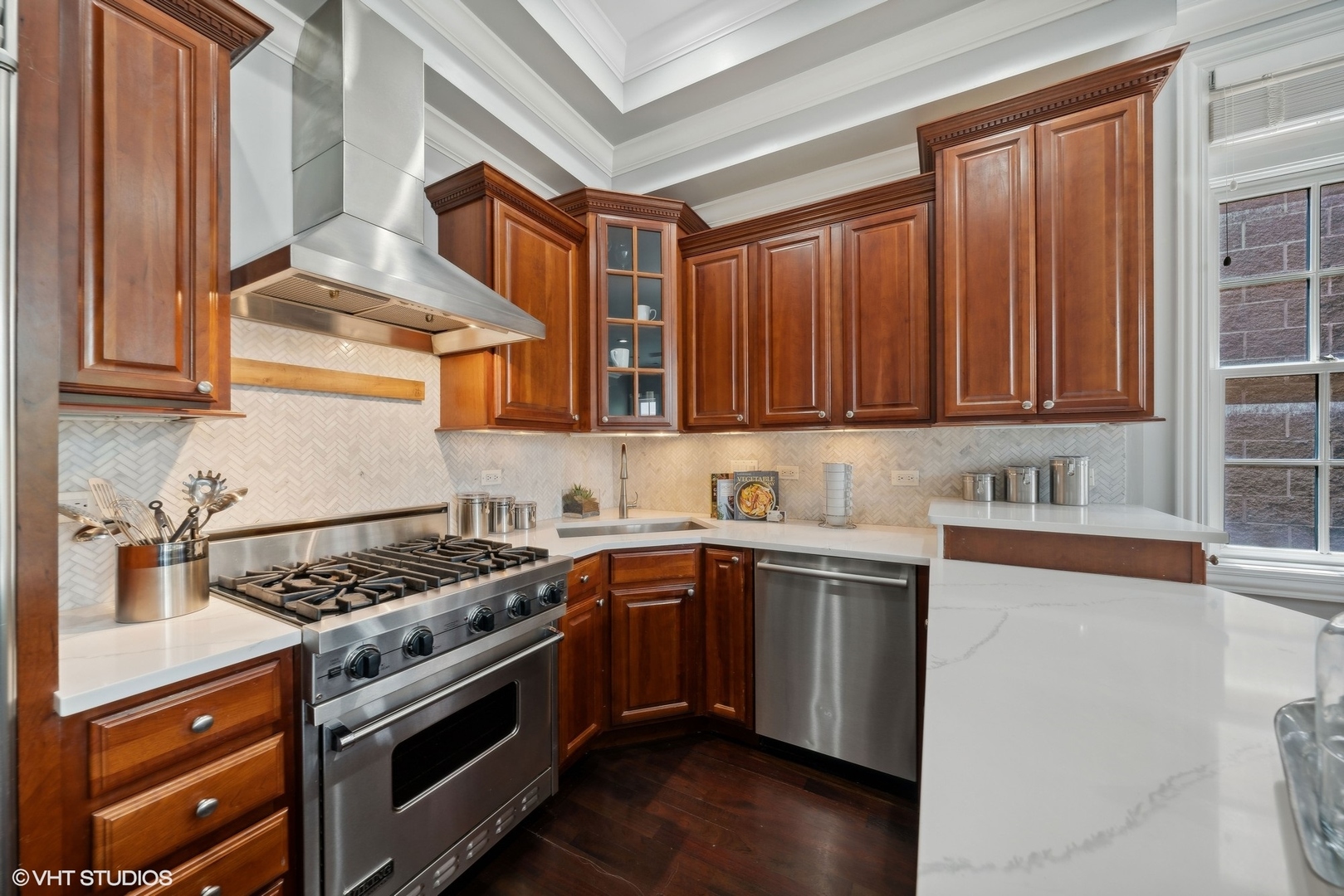 3251 N Kenmore Avenue Unit: 3