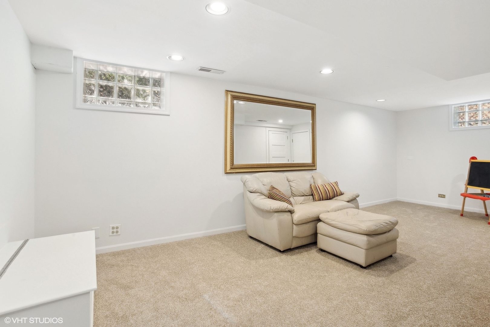 296 N Ridgeland Avenue