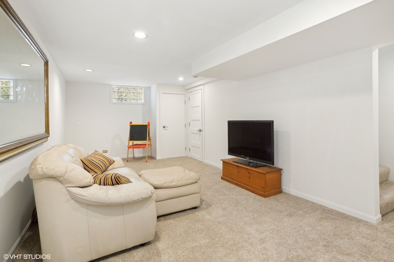 296 N Ridgeland Avenue