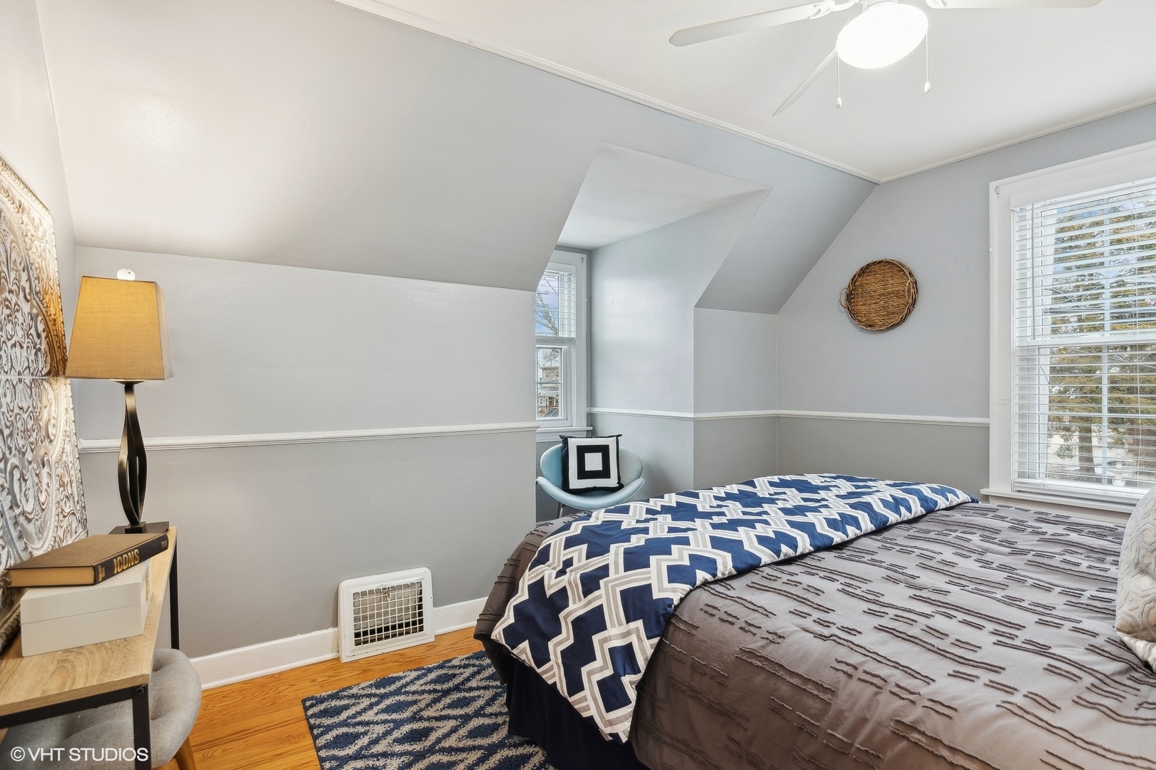 15 W Greenfield Avenue