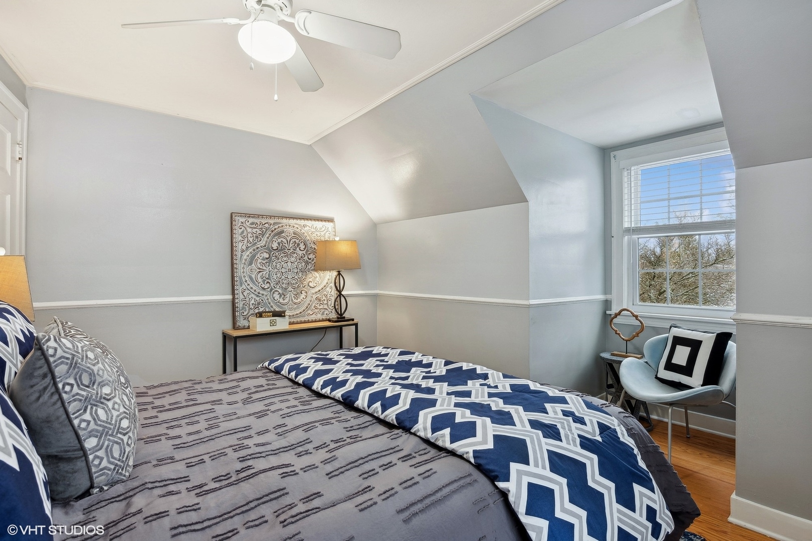 15 W Greenfield Avenue