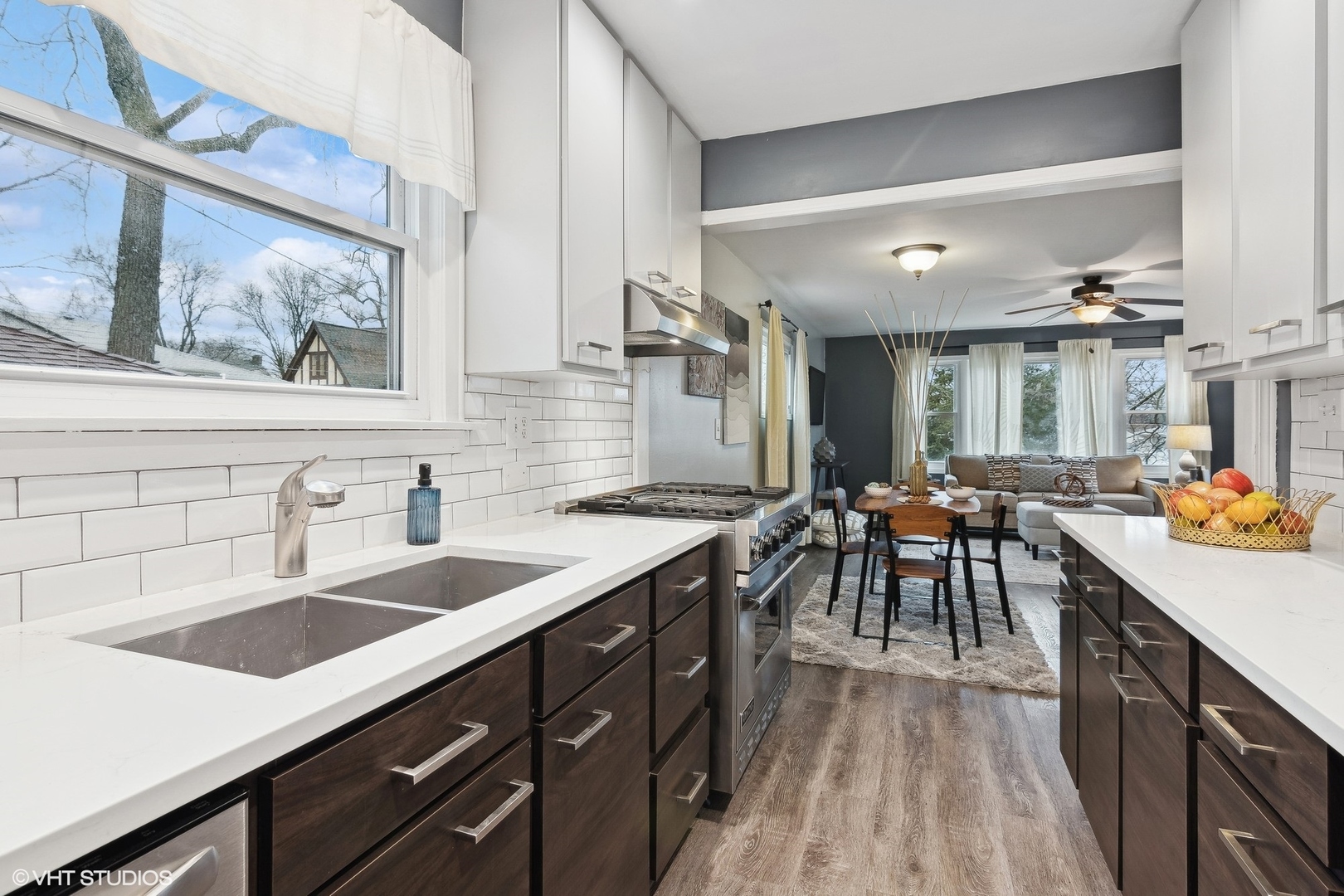 15 W Greenfield Avenue