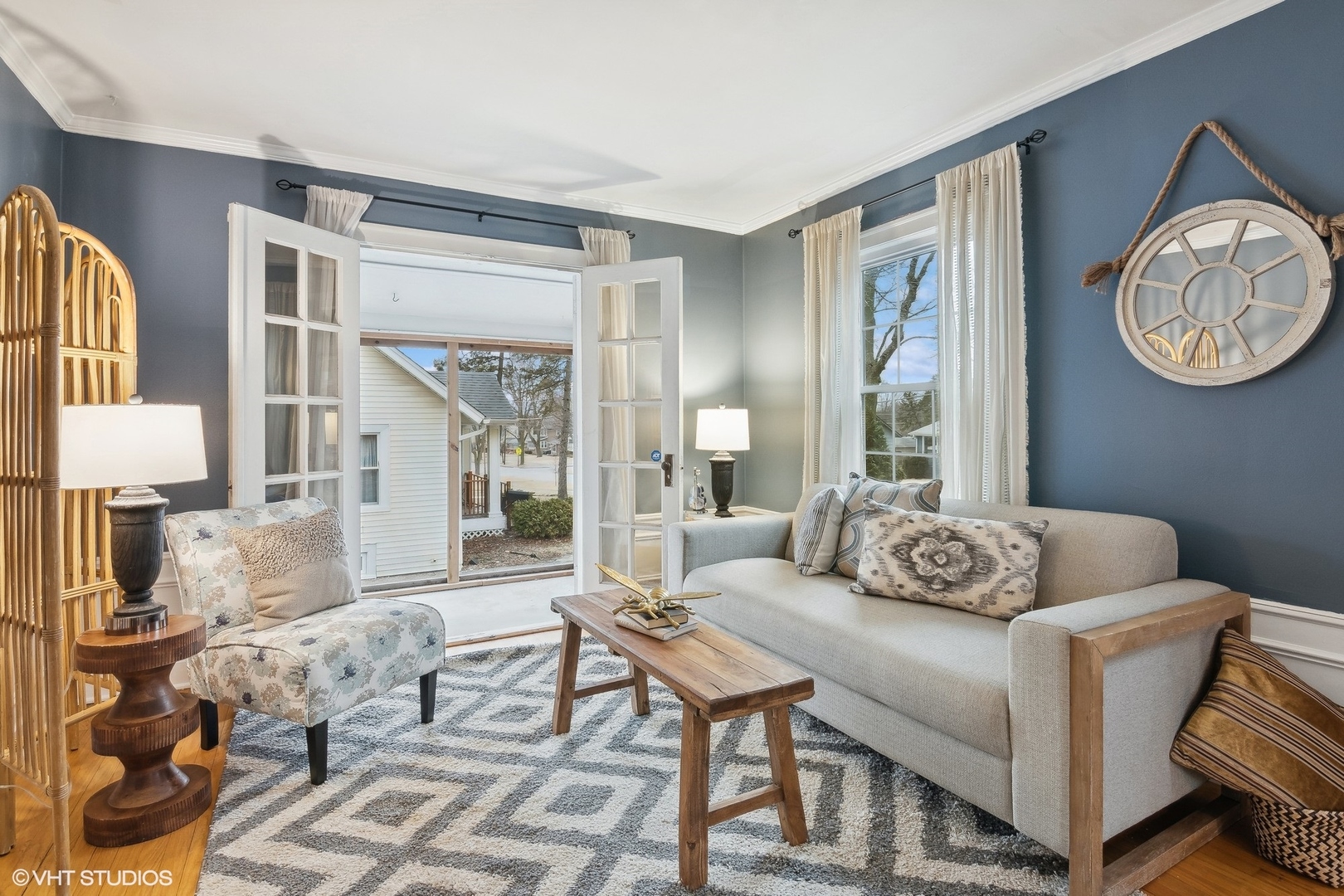 15 W Greenfield Avenue