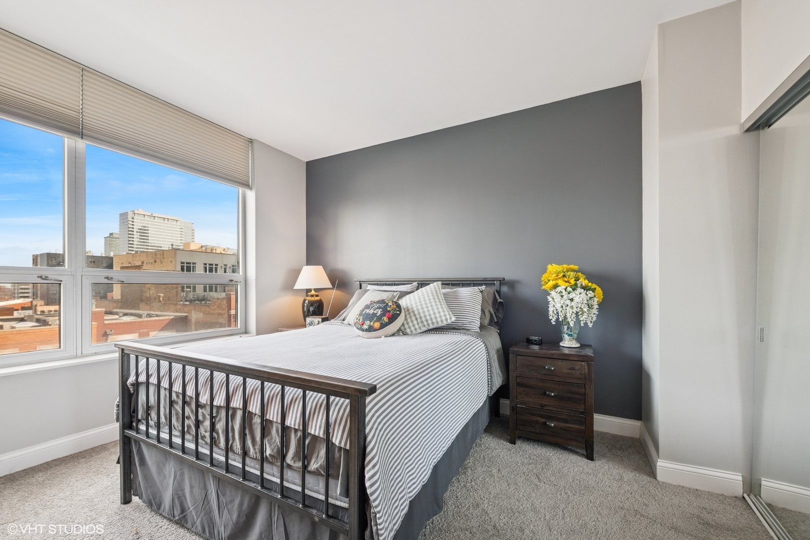 421 W HURON Street Unit: 602