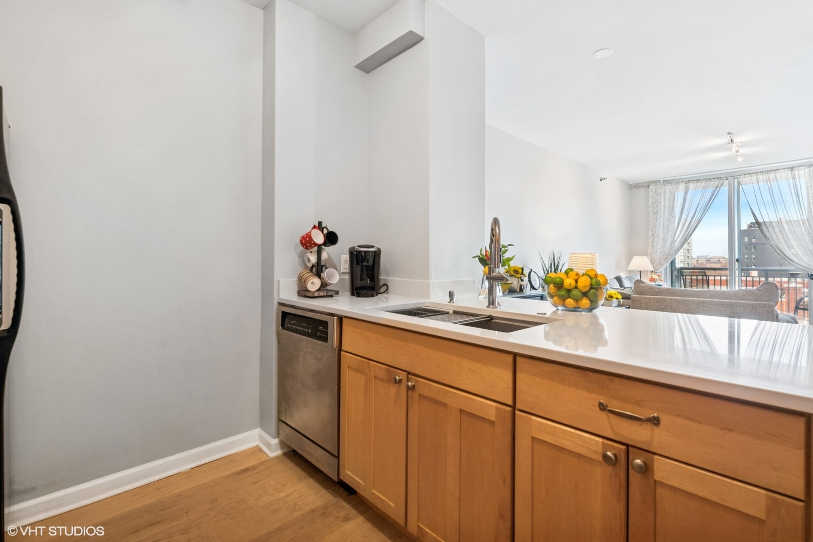 421 W HURON Street Unit: 602