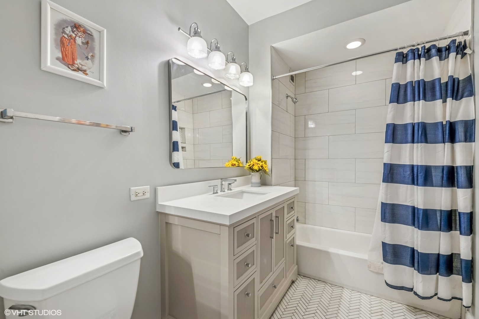 421 W HURON Street Unit: 602