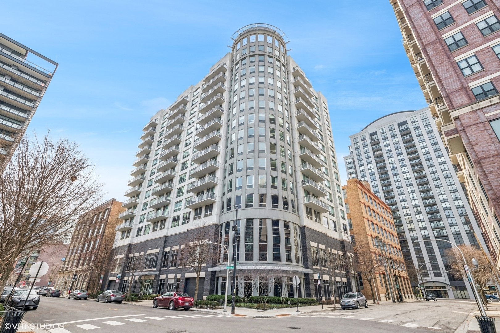 421 W HURON Street Unit: 602