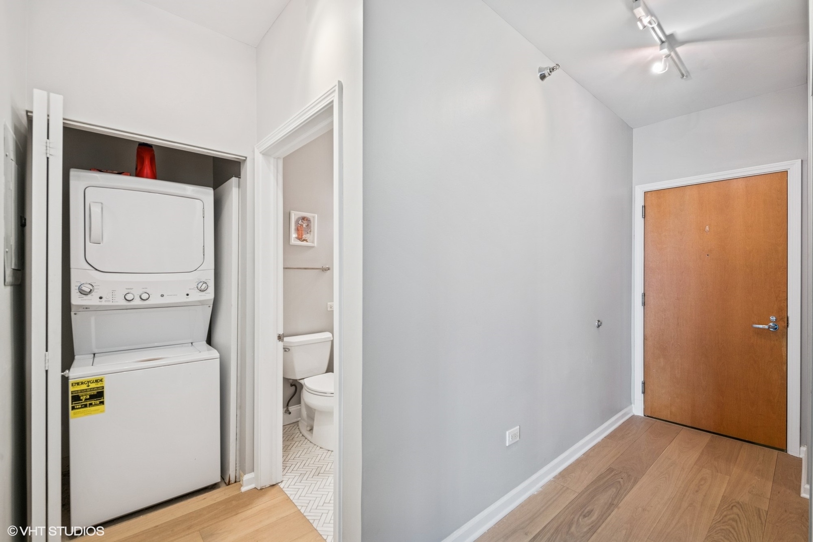 421 W HURON Street Unit: 602